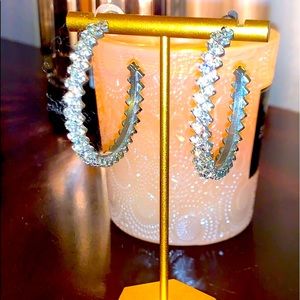 CRYSTAL HOOP EARRINGS (1 pair)